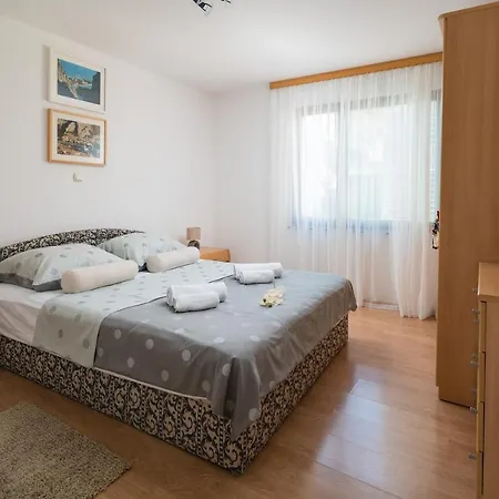 Tomas Apartamento *